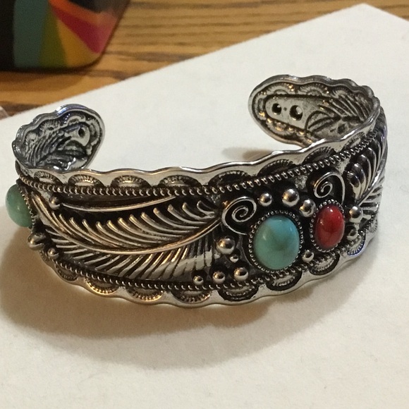 Boutique Jewelry - Silver Turquoise Navajo Inspired Open Cuff Bracelet